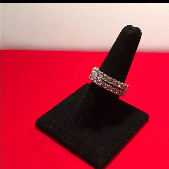 Silver Round Cut Rhinestone Wedding Rings Set - Picture 7 of 11